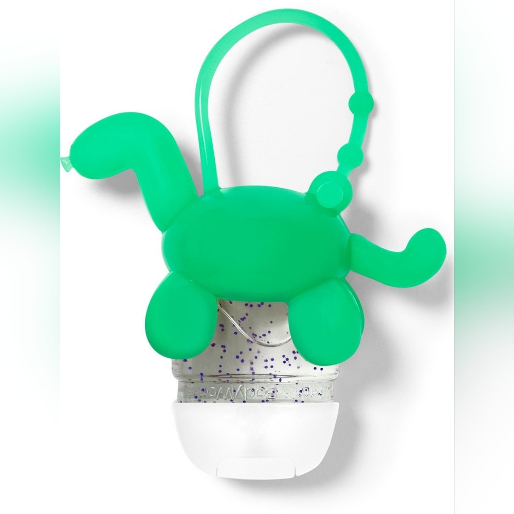 NWT cute green turtle hand sanitizer Holder